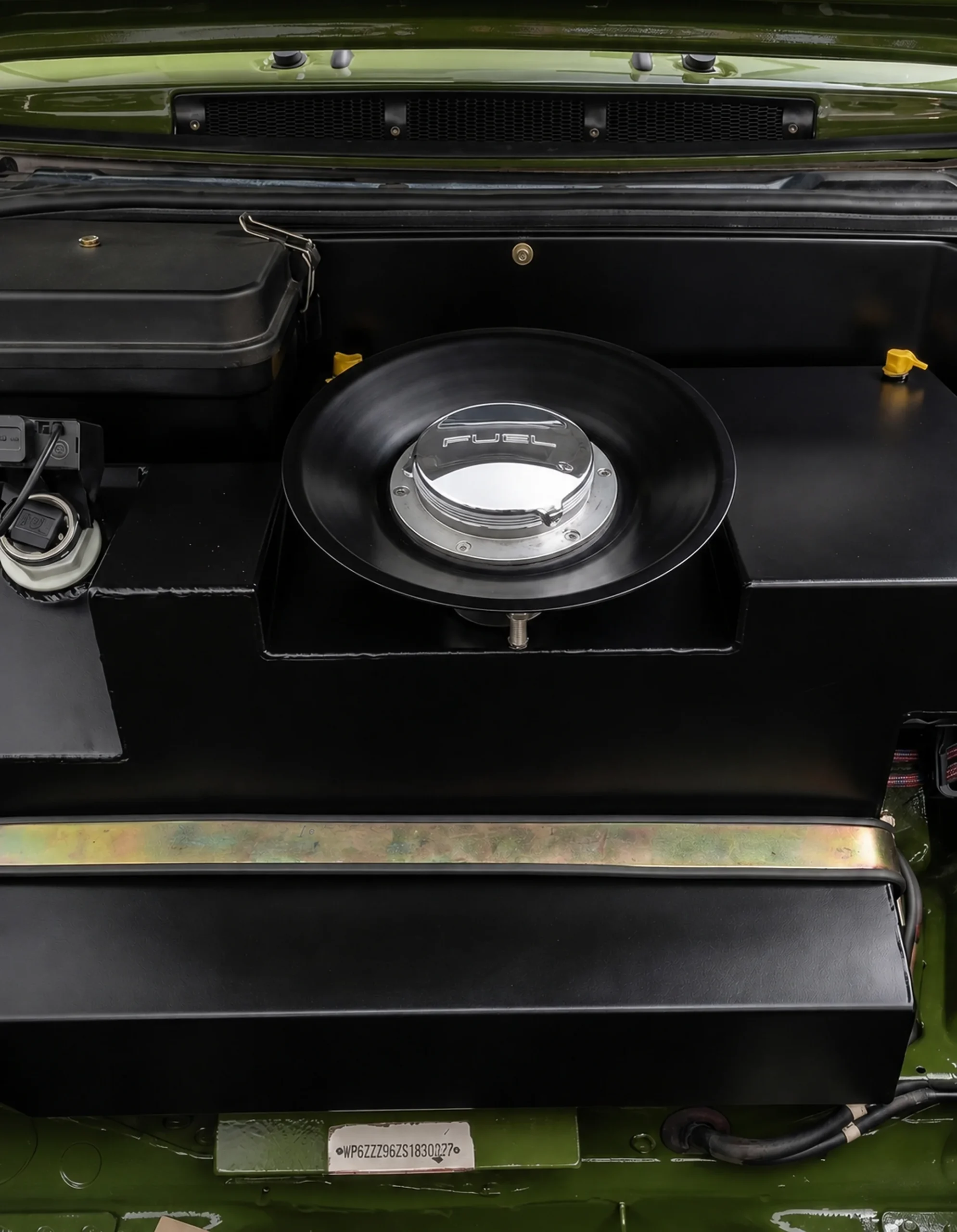 Center Fill Fuel Cell Kit (LHD)